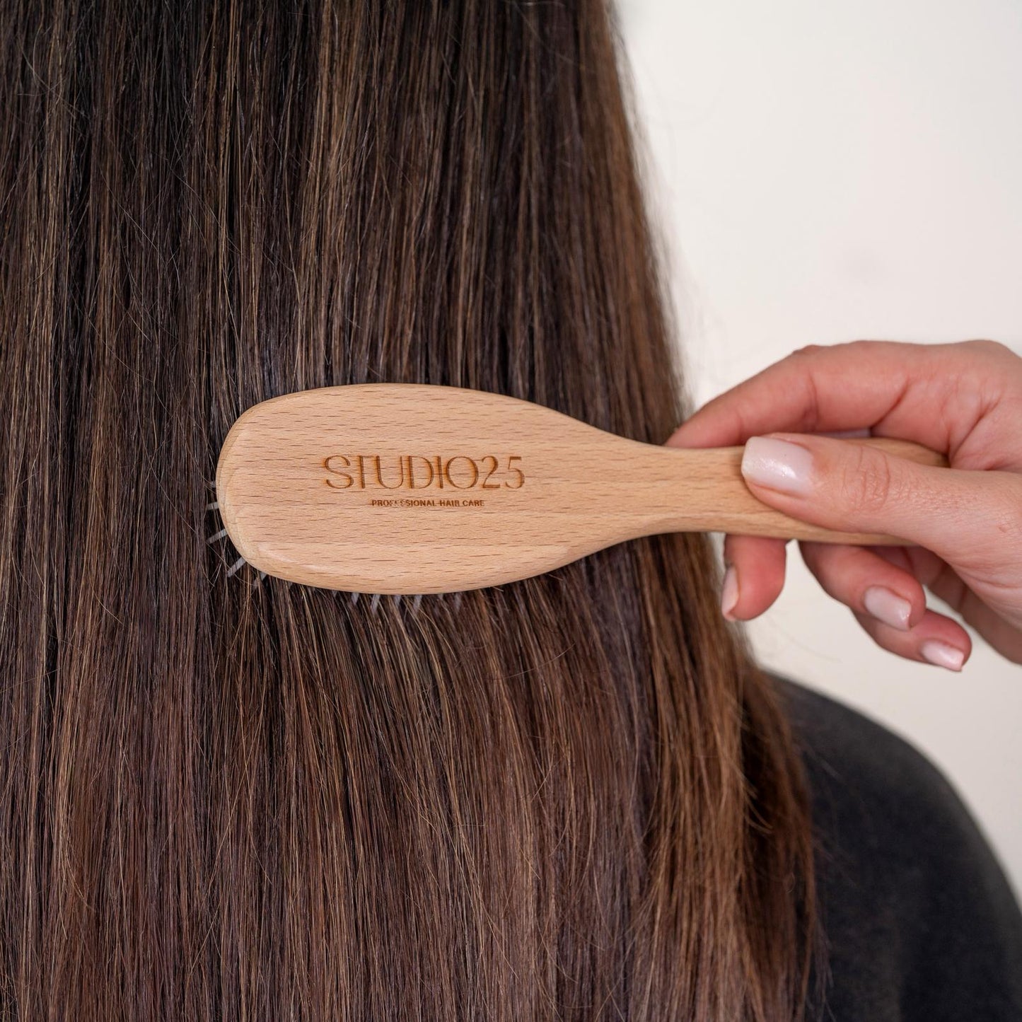 Cepillo Studio25 de madera natural